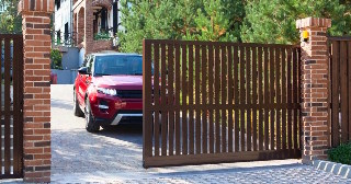 Купить ворота на участок Карпинск, цена от 2772 руб.